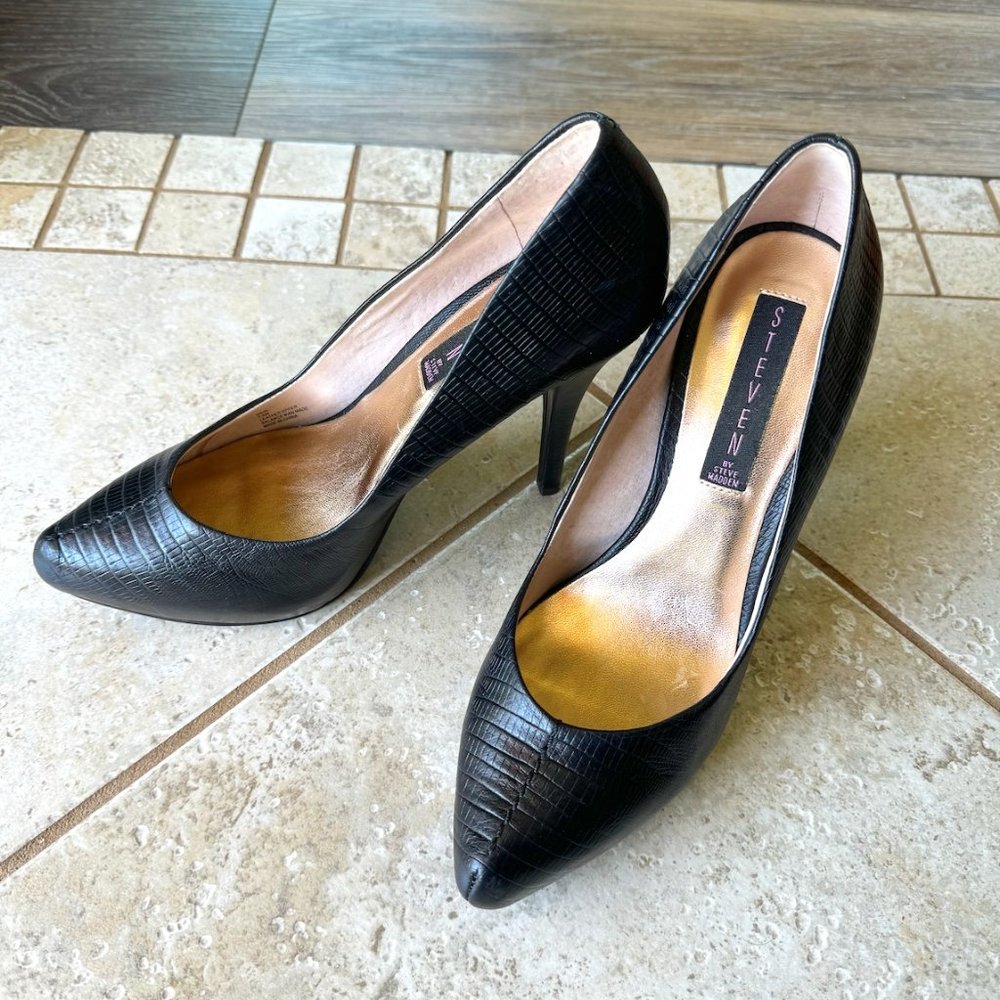 Steven by Steve Madden Dair - Black Snakeskin Platform Heels Size 7.5
